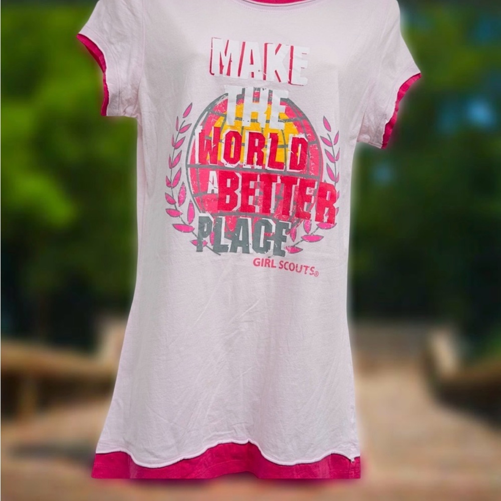 Pink Girl Scouts Graphic T-Shirt Make the Word a Better Place Size XL